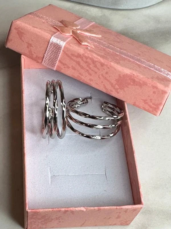 Twisted Effect Multi-Row Earrings - Brand New – photo 4